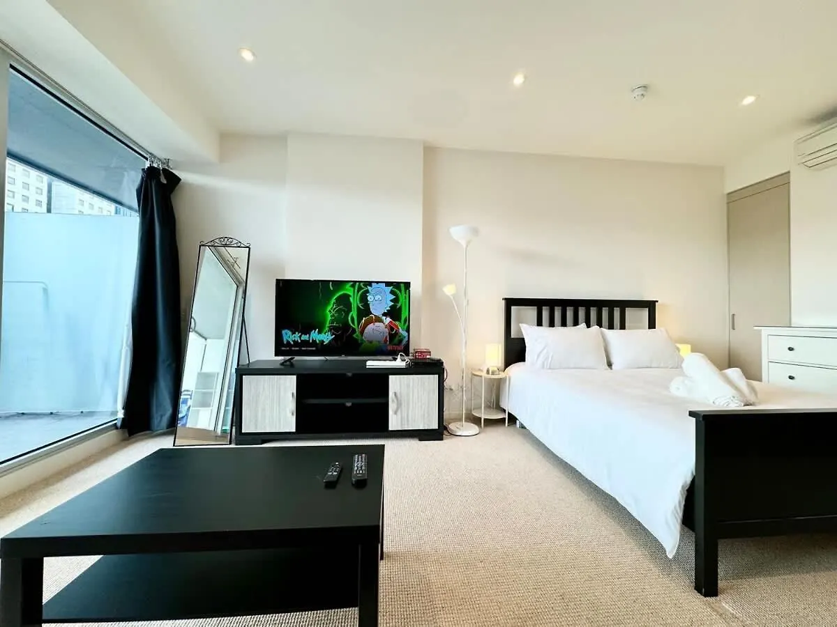 Morphett St Studio Retreat With Pool And Gym Access Adelaide Australia
